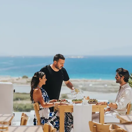 فندق Naxos Grand 4*