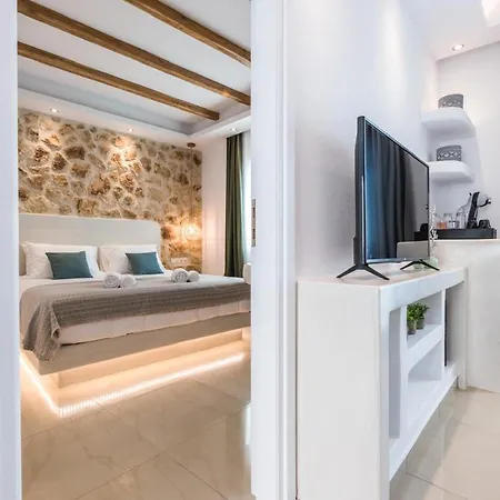 Naxos Grand Hotel 4*